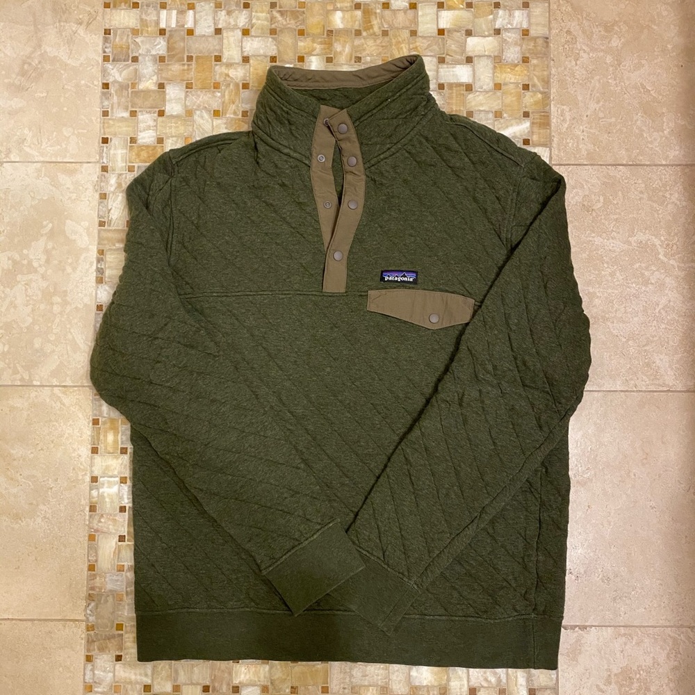 Patagonia Quilted Sweater (Large, Green)